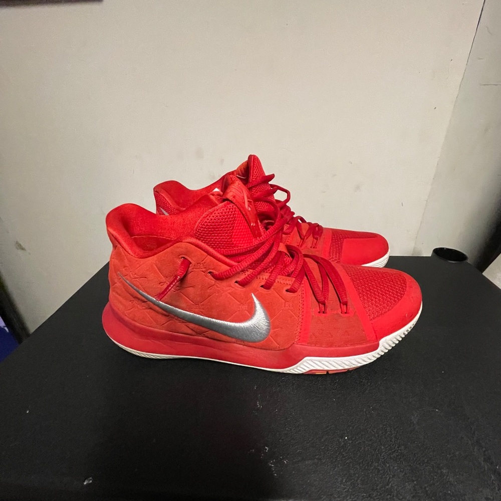 Nike sneakers size 10 1/2